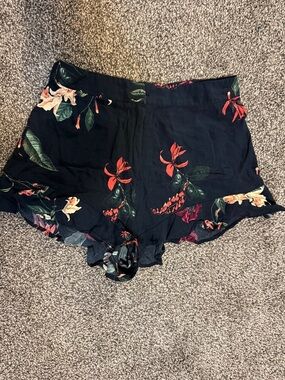 Zara Black Floral High Waist Ruffle-Hem Shorts